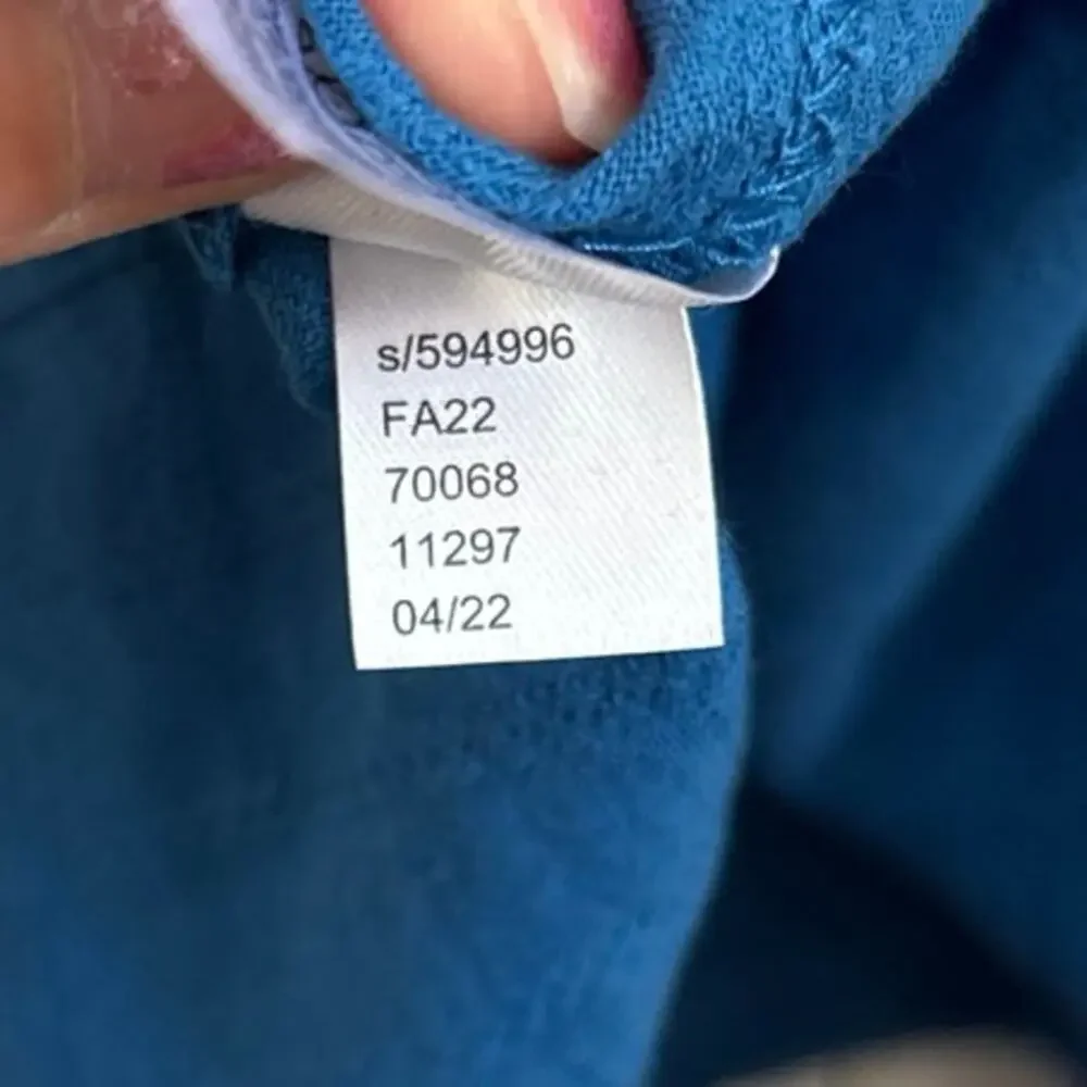 NWT Loft Women's Royal Blue Short Puff Sleeve V-Neck Top